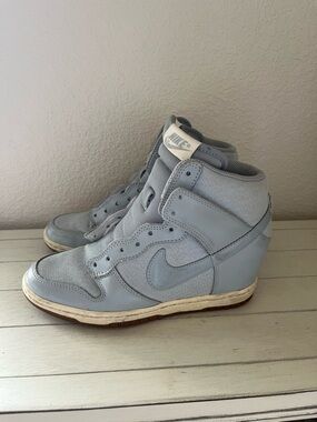 Nike Women’s Dunk Sky High Essential Wedges Sneakers Tennis Shoes 7
